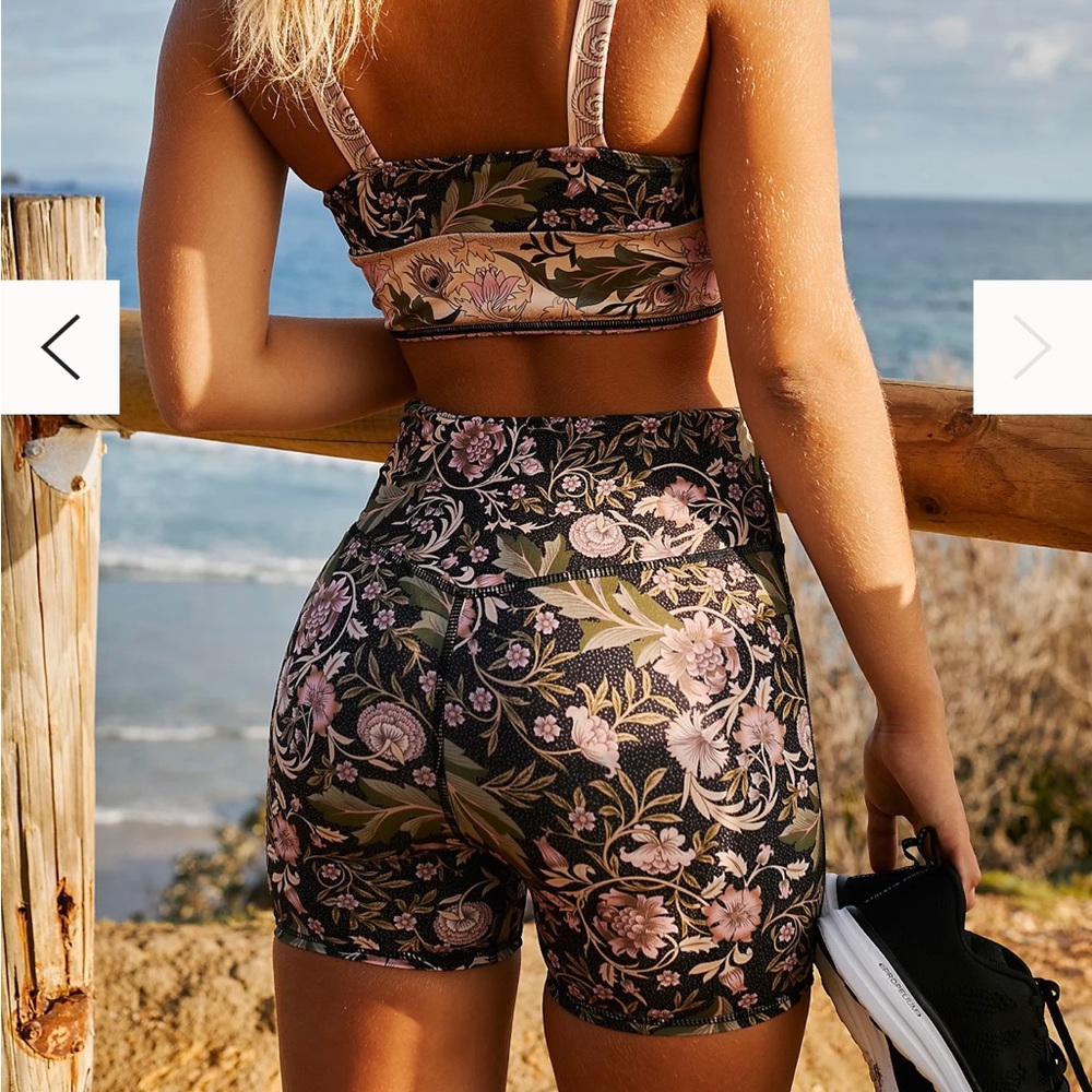 Free People Oasis Set - Crop & Bike Shorts